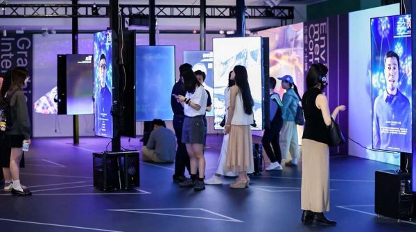 鼎冠策略资 清华美院信息艺术设计系20周年系庆暨主题展览启幕